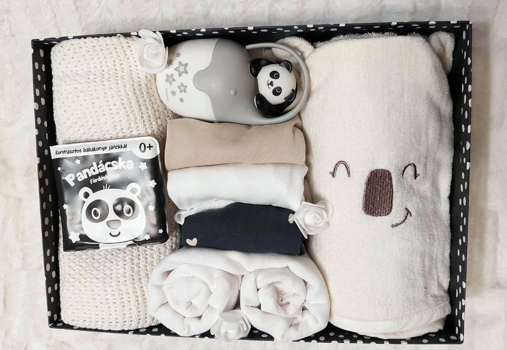 Black & white panda maci- pöttyös baba ajándékcsomag - Image 3