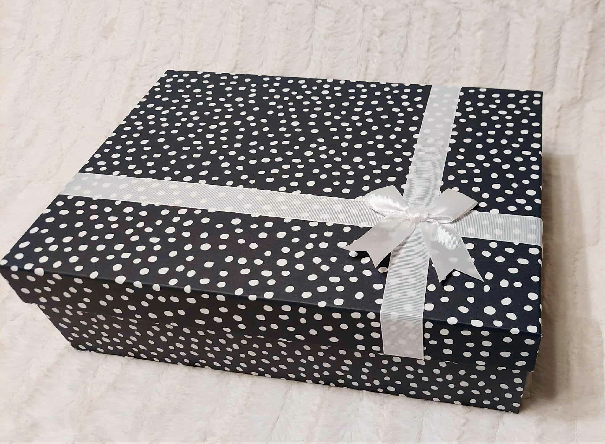 Black & white panda maci- pöttyös baba ajándékcsomag - Image 4